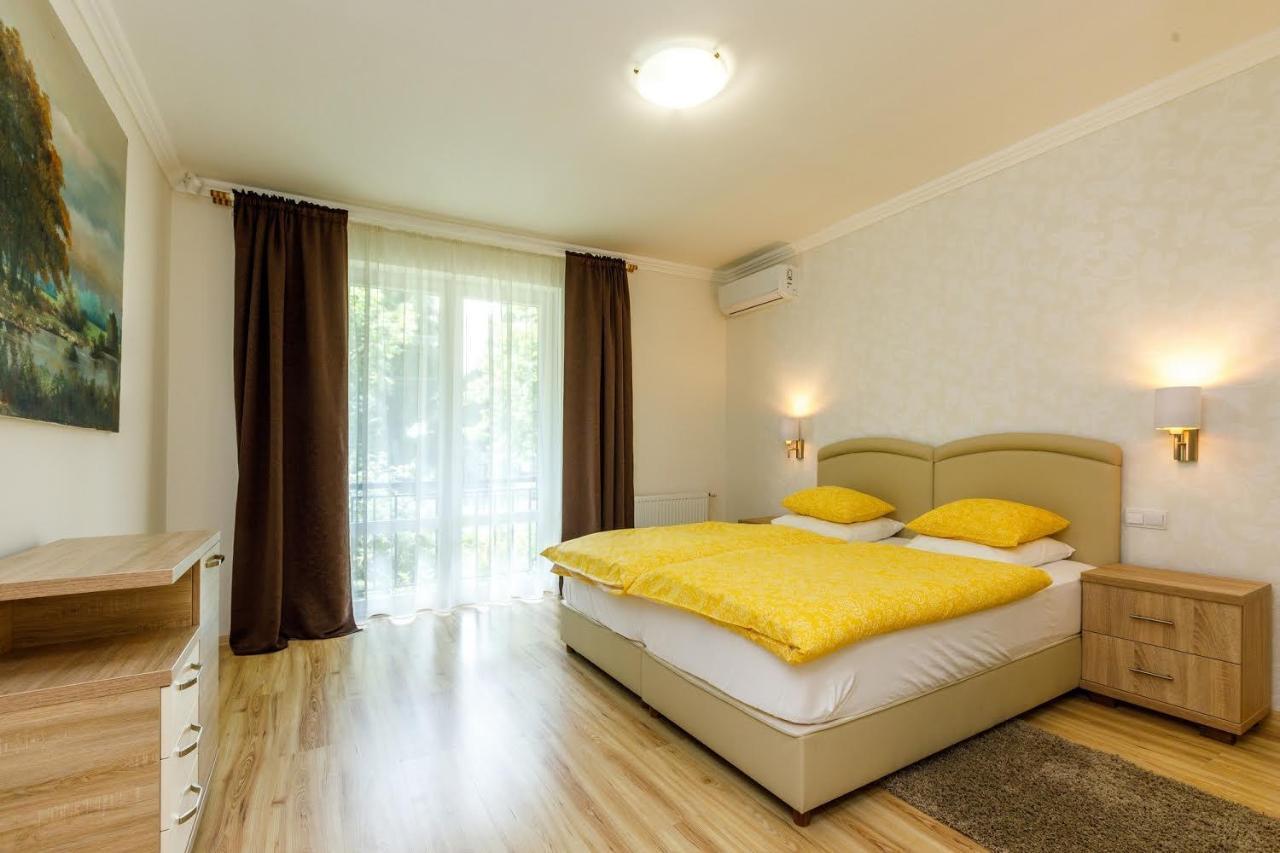 Andi Apartman Heviz Exterior photo